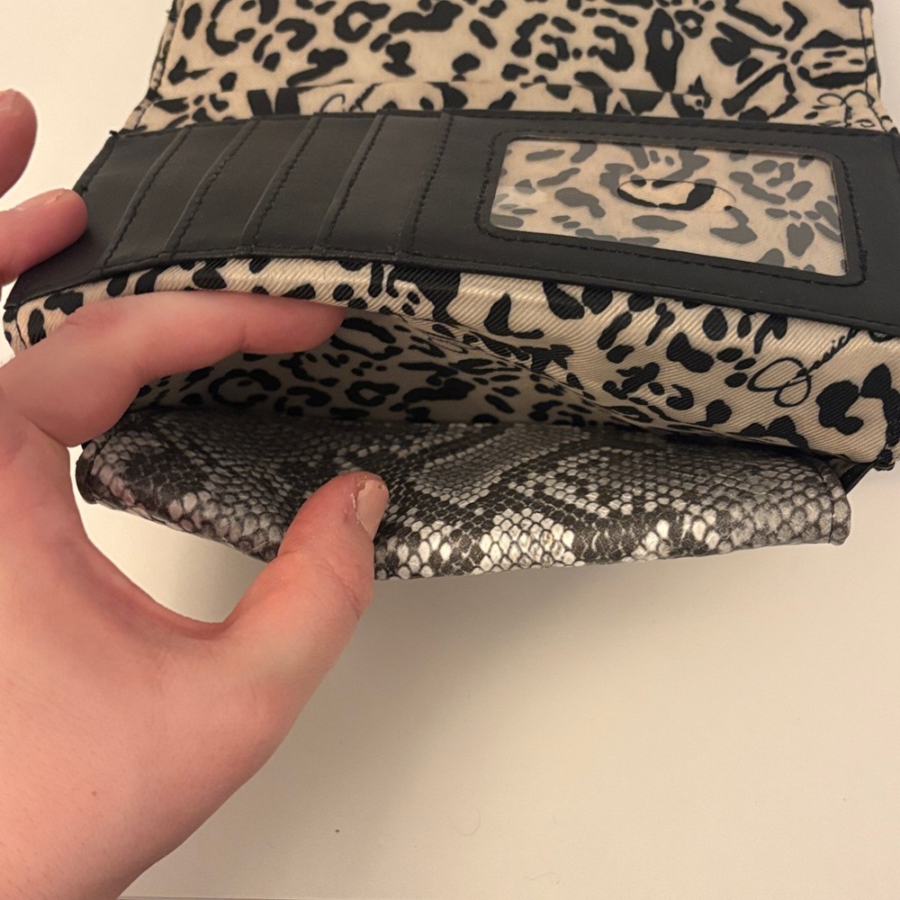 Jessica Simpson Black Python Wallet - image 6